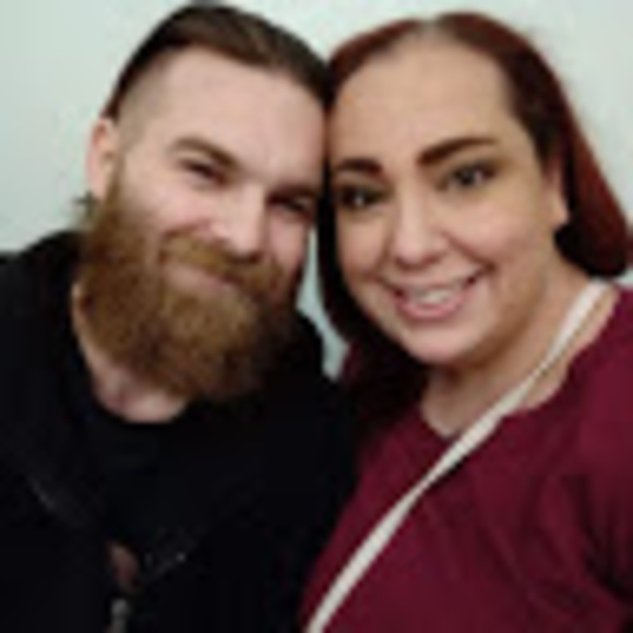 Meet your Posher, Brandy - Picture 1 of 1